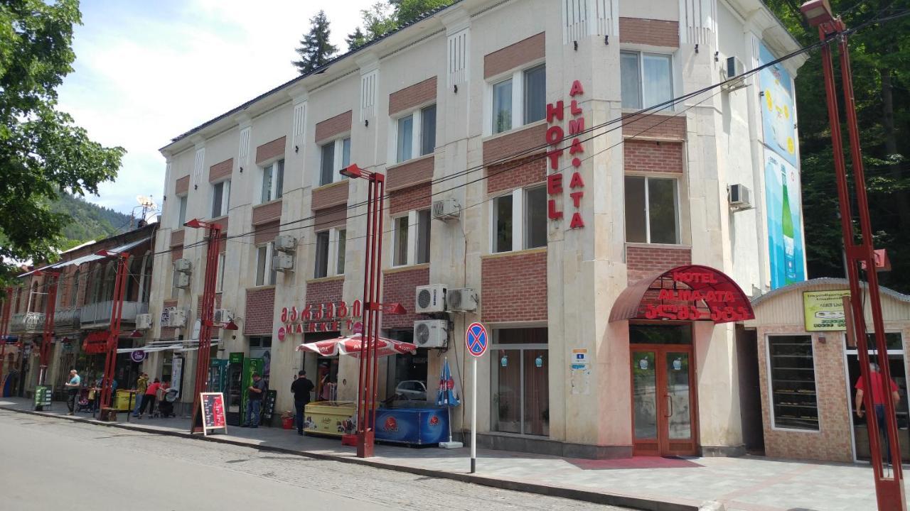 Alma-Ata Hotel Bordzjomi Buitenkant foto
