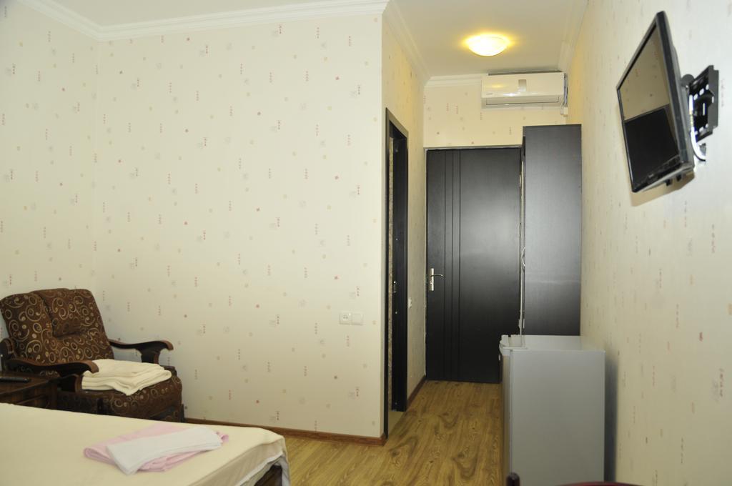 Alma-Ata Hotel Bordzjomi Buitenkant foto