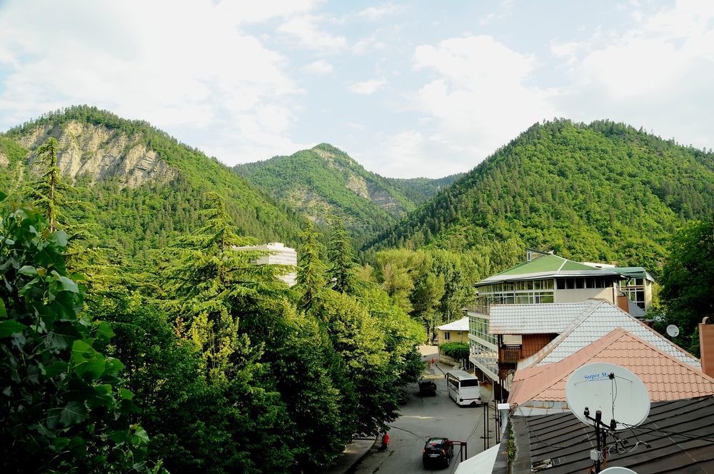 Alma-Ata Hotel Bordzjomi Buitenkant foto