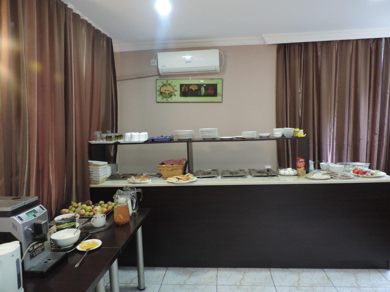 Alma-Ata Hotel Bordzjomi Buitenkant foto
